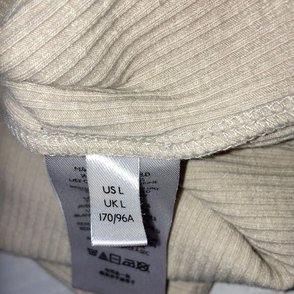 URBAN OUTFITTERS Crop Top Square Neck Cap Sleeves Ribbed Cream Womens Large - Picture 9 of 10